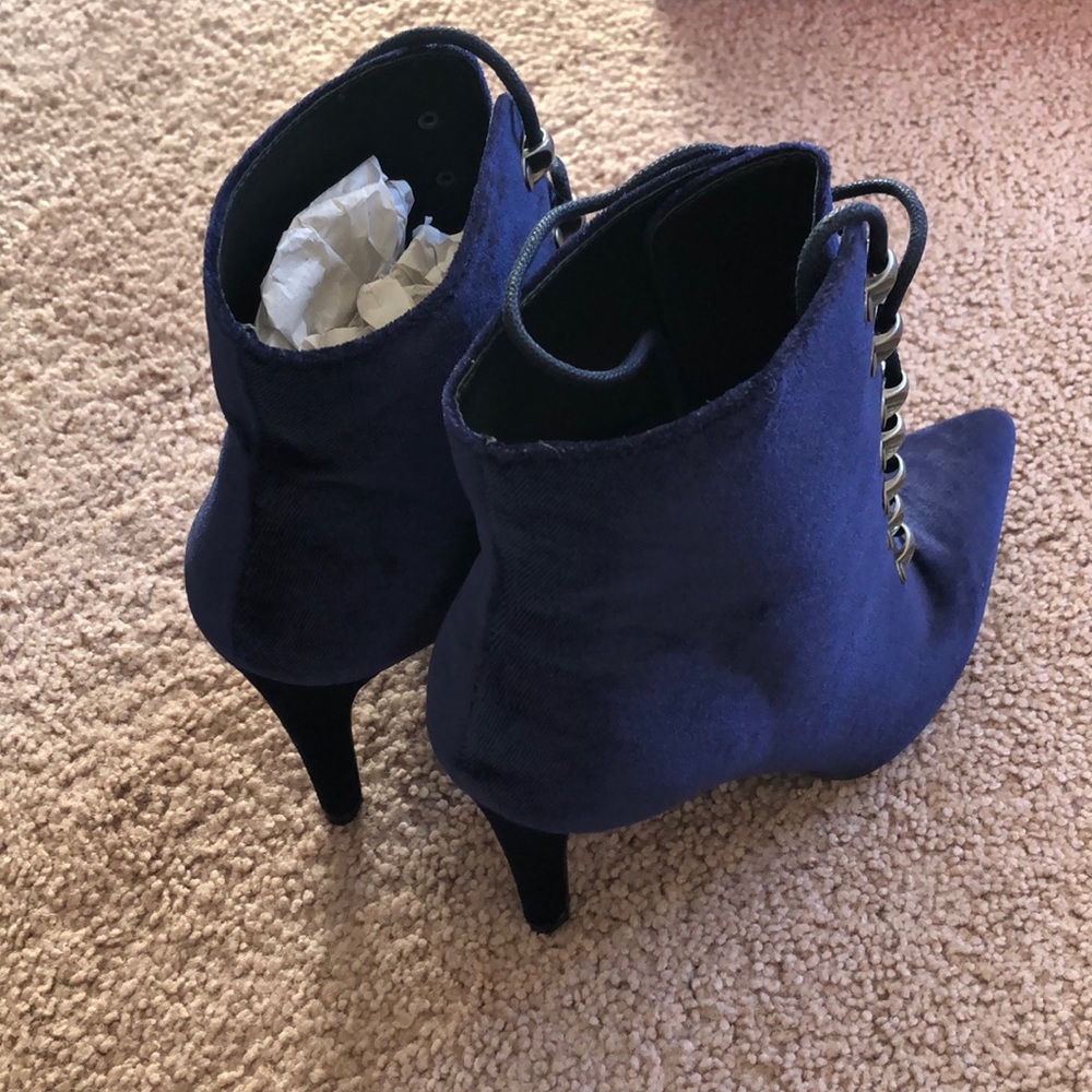 Brand new* Blue Velvet Stiletto Ankle Boot - Picture 6 of 7